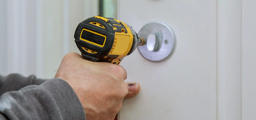 Street Locksmith For Smart Lock Repair in Noble Park, VIC