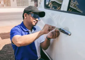 Car Locksmith in Melbourne, VIC